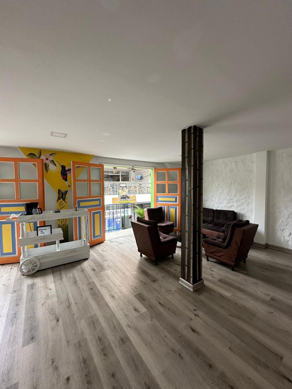 Hotel Las Flores Санта-Роса-де-Кабаль Экстерьер фото