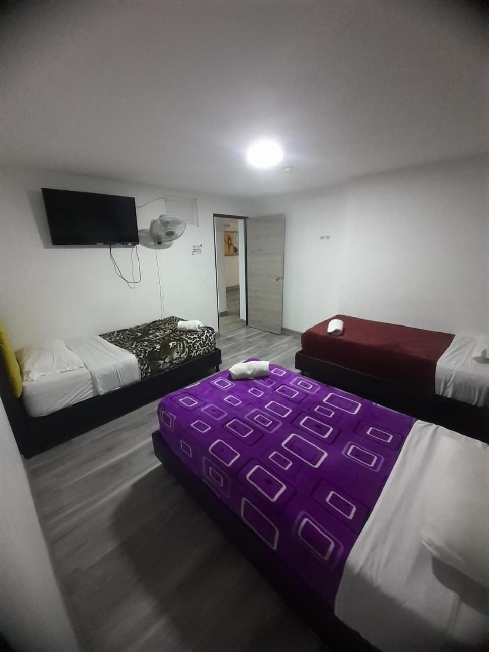 Hotel Las Flores Санта-Роса-де-Кабаль Экстерьер фото